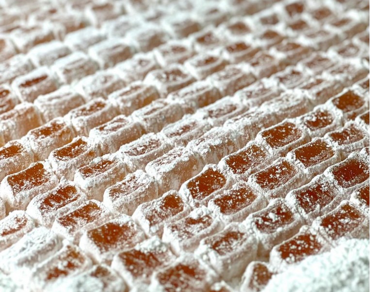 Λουκούμι ραχάτ με άρωμα Περγαμόντο και καβουρδισμένο αμύγδαλο